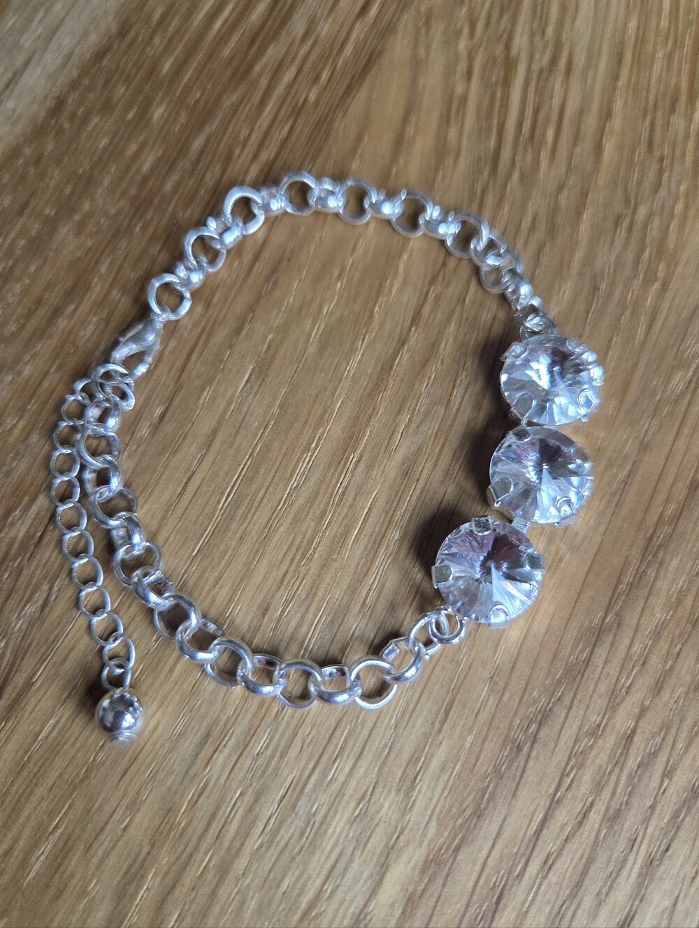 Shiny Silver Rolo Chain & Clear Crisp Crystals   Bracelet, Hand Crafted - Picture 4 of 10